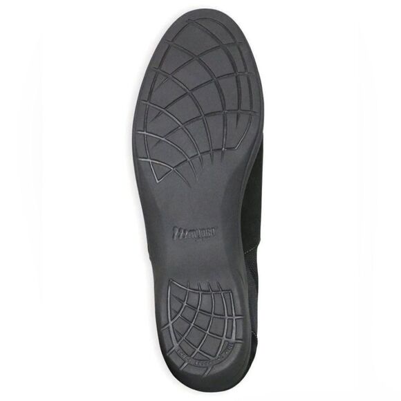Munro Joliet black fabric/suede strap sneakers. Shock absorbing heel. Size 9 N.